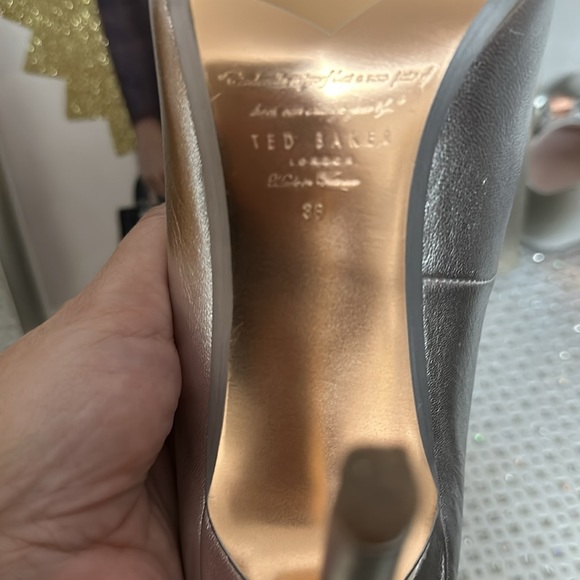 Ted Baker Silver Metallic Heels with Rose Gold Accents on Bow - Picture 13 of 13